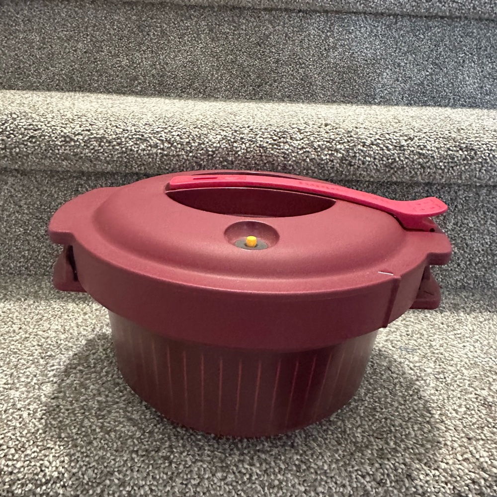 Tupperware Microwave Pressure Cooker